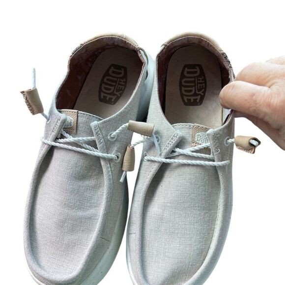 Hey Dude Wendy Peak Woven Women's Casual Shoes Beige Size 9 - Picture 2 of 8